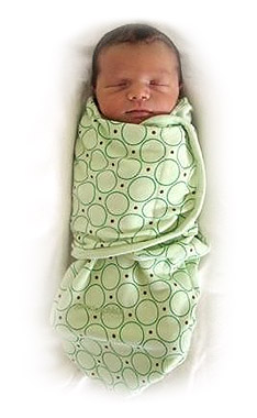 пеленание ребенка